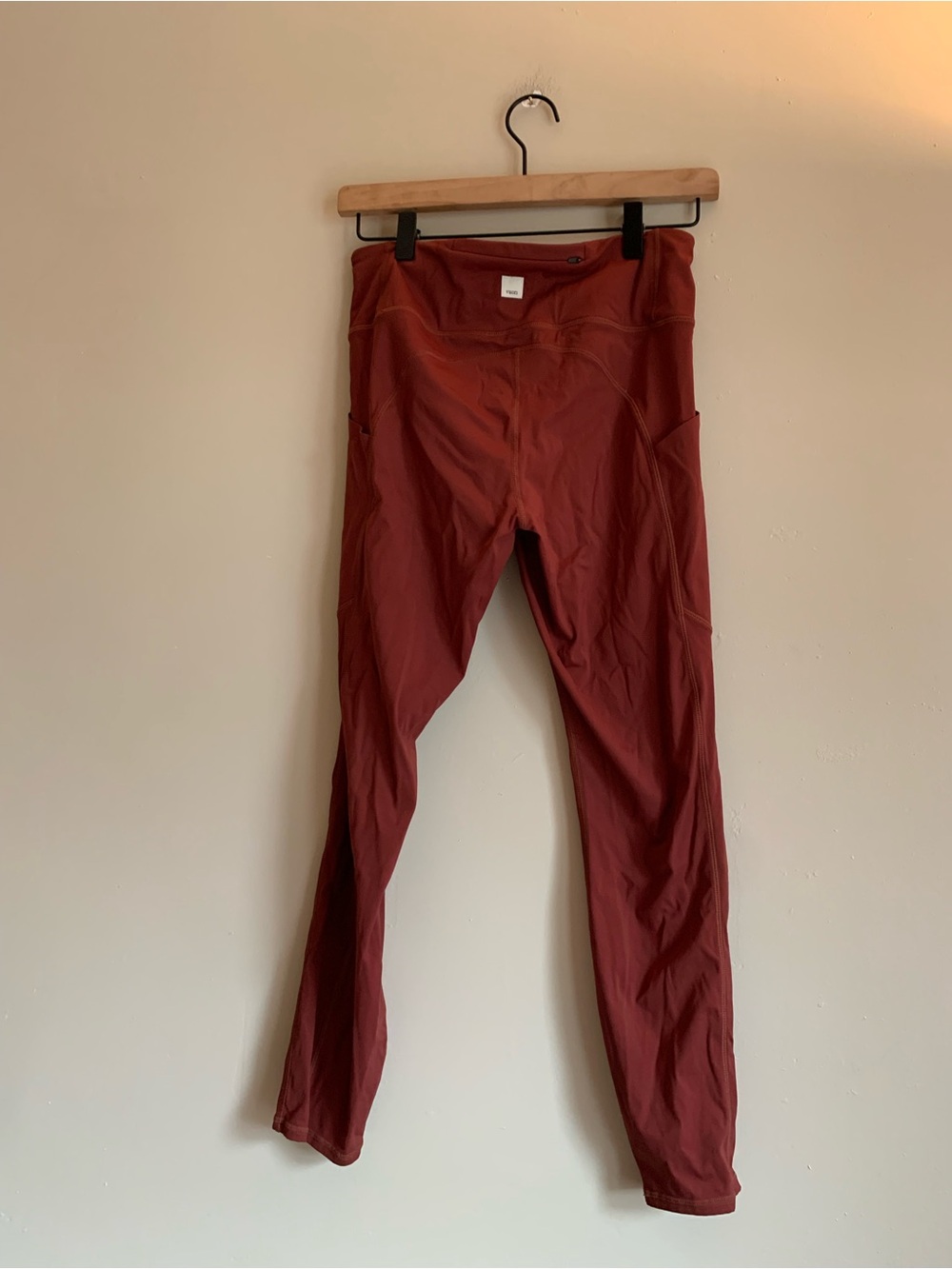 Vuori High-Waist Performance Leggings Rust Women Size Medium Athletic Pants - Picture 2 of 4